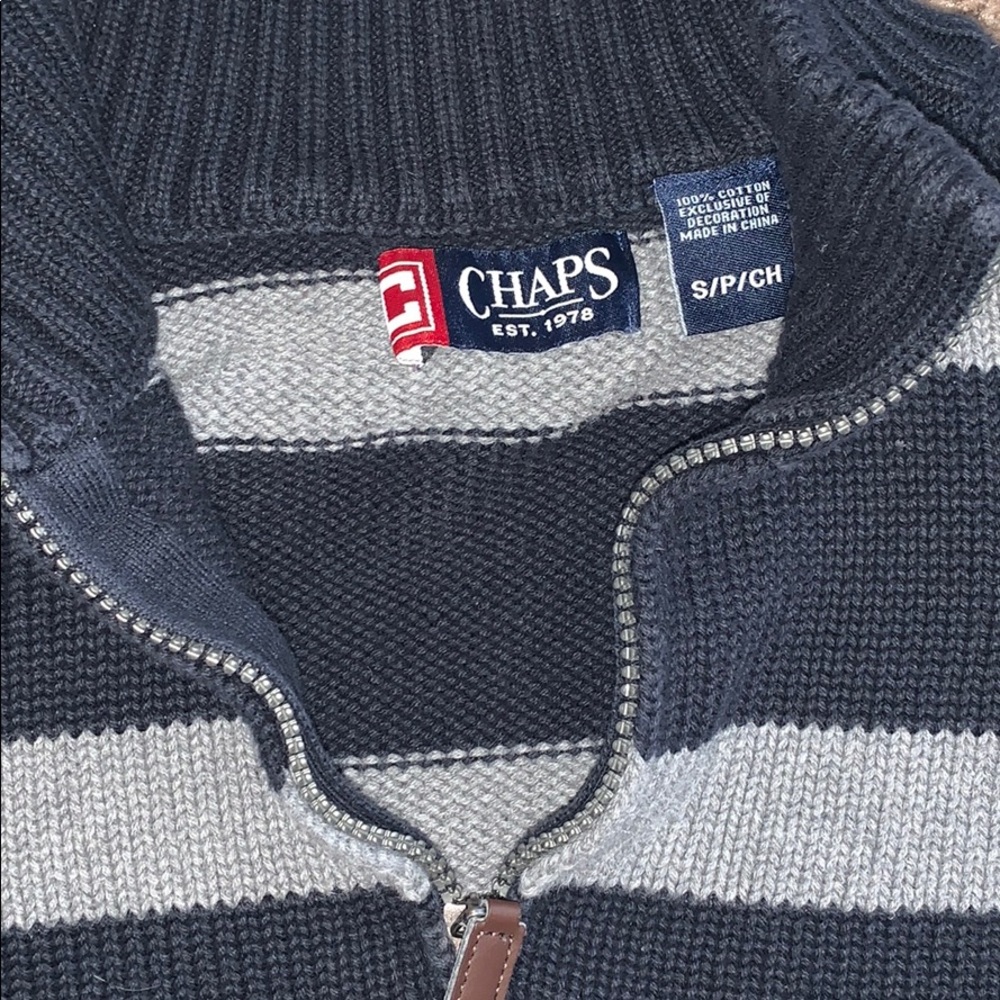 Sweater - Picture 4 of 4